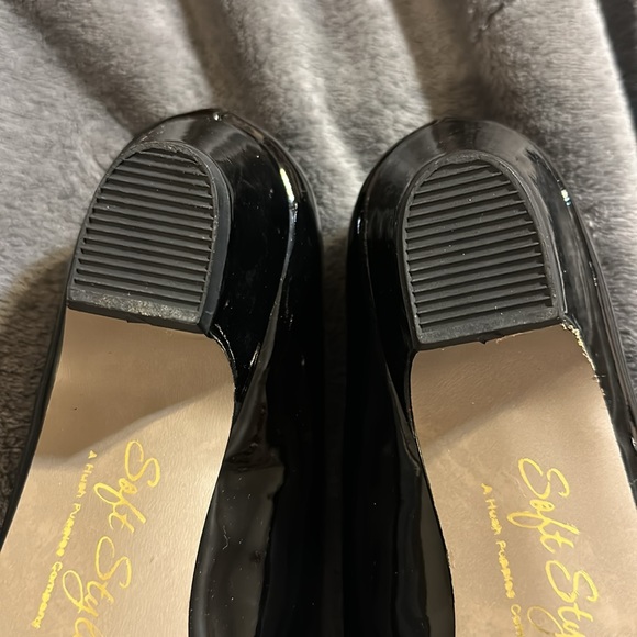 Hush Puppies Soft Style Round Toe Black low heel - Picture 10 of 11